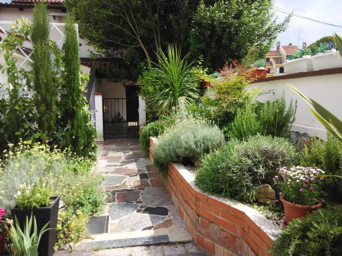 Una Umag Exterior foto